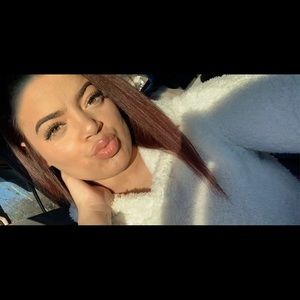 Meet your Posher, Jasmine